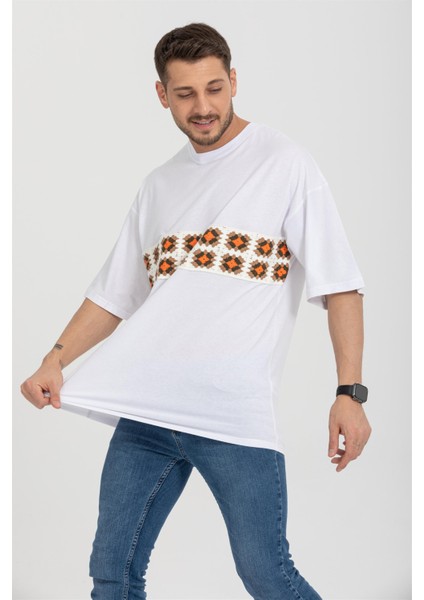 R-5730 Bisiklet Yaka Ön Nakış Detaylı Oversize T-Shirt