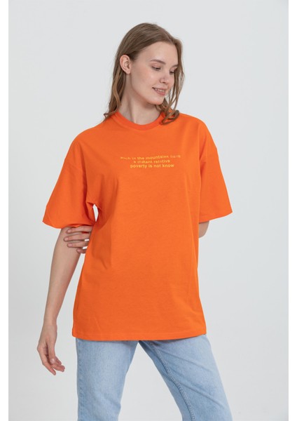 R-5724 Bisiklet Yaka Panda Baskılı Oversize T-Shirt fırsatları