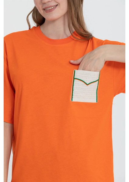 R-5729 Bisiklet Yaka Dantel Cep Detaylı Oversize T-Shirt modelleri