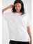 Regular Beyaz Bisiklet Yaka T-Shirt 3