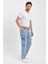 Beli Kemerli Rahat Kalıp Denim Taş Yıkamalı Kot Kargo Cep Pantolon Buz Mavi 4