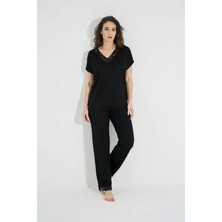 Monamise Kadın Siyah Dantelli V Yakalı Kısa Kol Pijama Takımı 18494