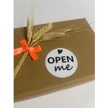 Butik Sosyetik Open Me Kalpli Siyah Yazı Yuvarlak Yapışkanlı Etiket 4 x 4 cm 120 Adet