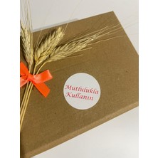 Butik Sosyetik Mutlulukla Kullanın Kırmızı Yazı Yuvarlak Yapışkanlı Etiket 4 x 4 cm 120 Adet
