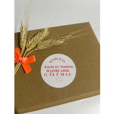 Butik Sosyetik Gülümse Yuvarlak Yapışkanlı Etiket 4 x 4 cm 120 Adet