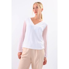 Vitrin Kolları Dantelli V Yaka Bluz
