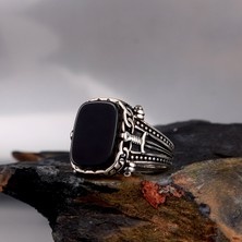 Tesbih Sepetim 925 Ayar Onix Taşlı Desen Motifli Gümüş Yüzük