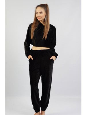 Ilısana Kadın Siyah Kadife Kapşonlu Düşük Omuzlu Uzun Kol Pijama Takım