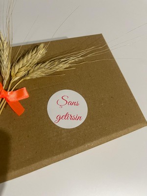 Butik Sosyetik Şans Getirsin Kırmızı El Yazılı Yuvarlak Yapışkanlı Etiket 5 x 5 cm 100 Adet