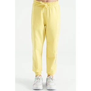 Limon Yan Yazı Nakışlı Bağcıklı Standart Kalıp Jogger Kız Çocuk Eşofman Alt - 75123