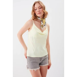 Ip Askılı Degaje Yaka Saten Bluz