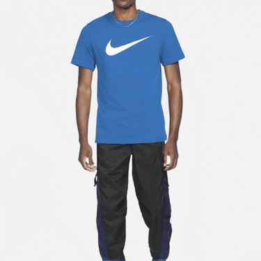 Nike store t shirt best sale