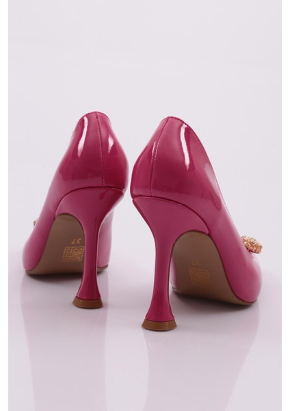 4500 Kadin Sivri Burun Metal Fiyonk Tokali Topuklu Ayakkabi modelleri