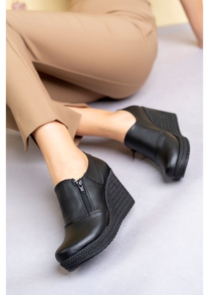 Dolgu Taban Yandan Fermuarlı Siyah Cilt Ayakkabı fiyatları