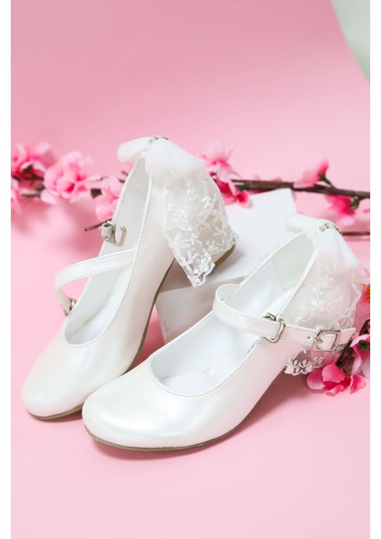 Topuklu Beyaz Rugan Kız Çocuk Ayakkabı indirimleri