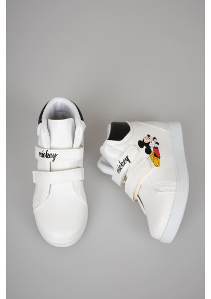 Baskılı Beyaz Garnisi Siyah Cırtlı Bot modelleri