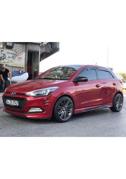 Hyundai I20 Custom Yan Marşpiyel (Plastik)