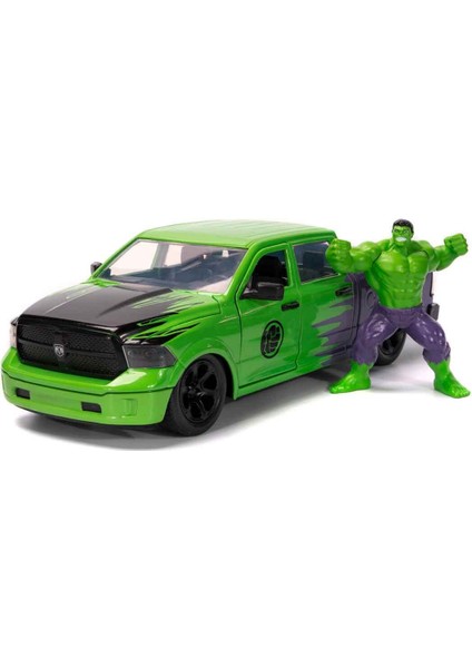 Jada Toys 1:24 Marvel Avengers 2014 Ram 1500 Pickup Model Araba ve Hulk Figür