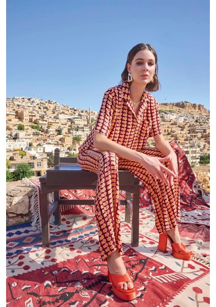 Etnik Desenli Pijama Takımı