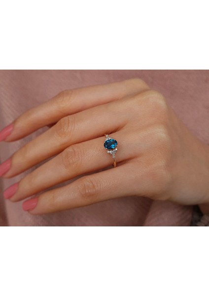 Pırlanta ve London Blue Topaz Taşlı Ilayda Yüzük 0447R0026 fırsatları