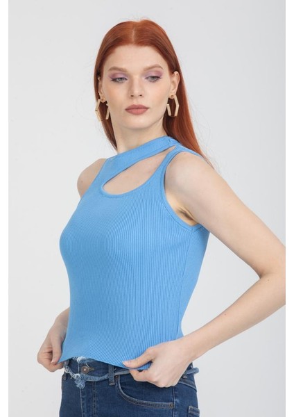 Kadın Yaka Detaylı Kolsuz Bluz Mavi fiyatları