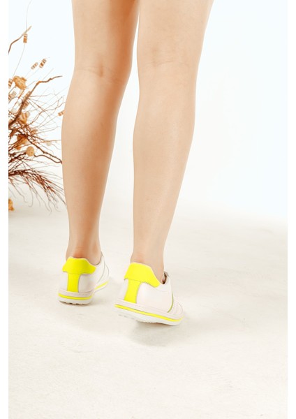 Hakiki Deri Bağcıklı Renkli Rahat Kadın Günlük Yürüyüş Spor Ayakkabı fiyatları