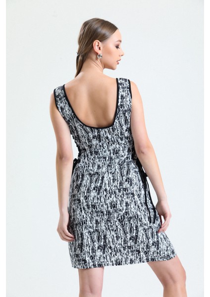 Siyah Beyaz Zebra Desenli Elbise