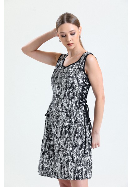 Siyah Beyaz Zebra Desenli Elbise