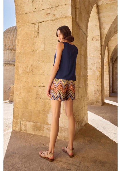 Etnik Desenli Sıfır Kol Şort Takımı fırsatları