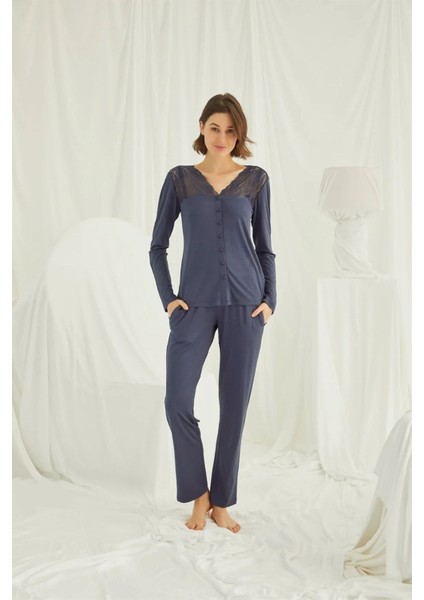 Kadın Lacivert Omzu Dantelli Önü Boydan Düğmeli Pijama Takımı 18209