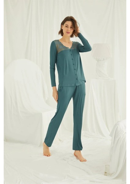 Kadın Yeşil Omzu Dantelli Önü Boydan Düğmeli Pijama Takımı 19307