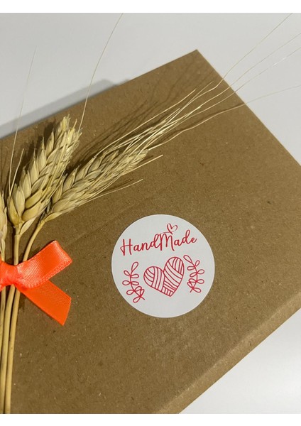 Handmade Örme Kalpli Kırmızı Yazı Yuvarlak Yapışkanlı Etiket 4 x 4 cm 120 Adet