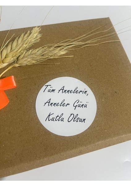 Anneler Günü Siyah El Yazılı Yuvarlak Yapışkanlı Etiket 5 x 5 cm 100 Adet