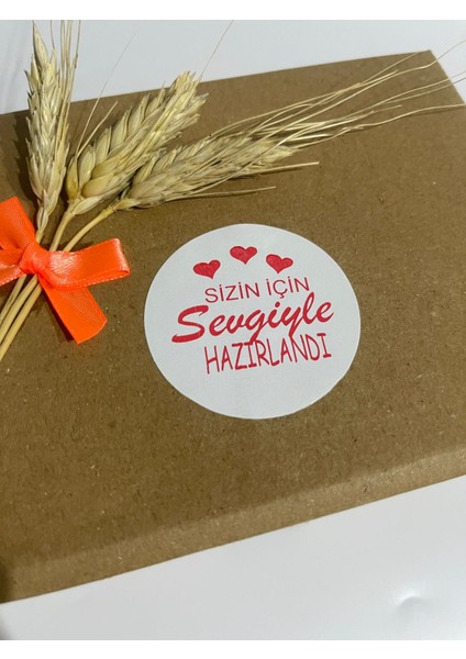 Sizin Için Sevgiyle Hazırlandı Kalpli Kırmızı Yazılı Yuvarlak Yapışkanlı Etiket 4 x 4 cm 120 Adet