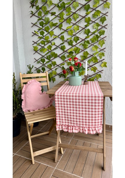 Dertsiz Leke Tutmaz Vintage Fırfırlı Pötikare Pembe Runner