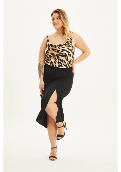 Astarlı Büzgü Detaylı Midi Etek fiyatları