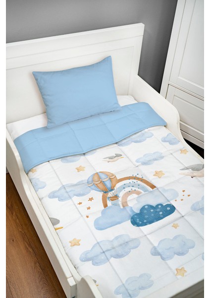 Montessori Yorgan Seti (95X195 Cm) - Iconic Serisi - Mavi Bulutlar ve Balon