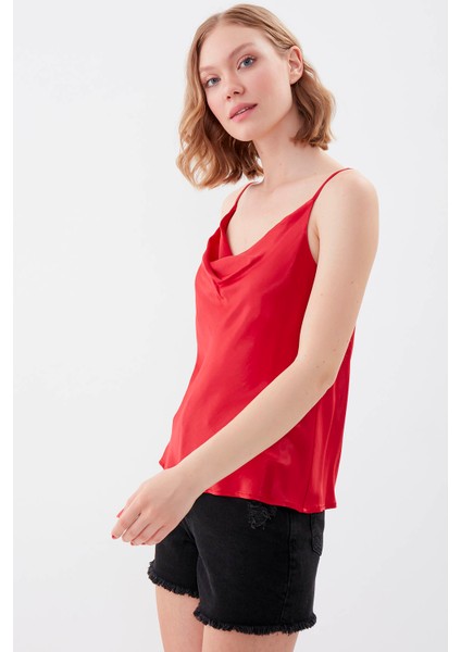 Ip Askılı Degaje Yaka Saten Bluz modelleri