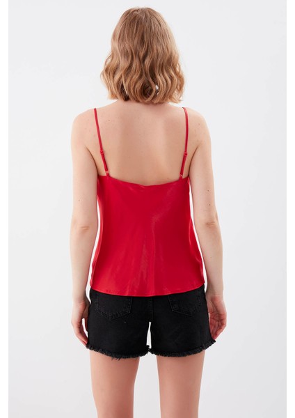 Ip Askılı Degaje Yaka Saten Bluz indirimleri