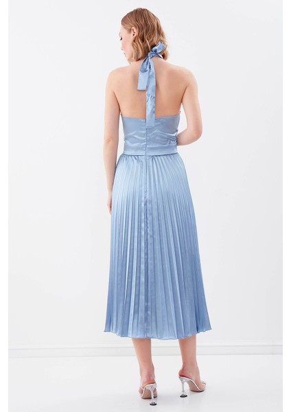 Sırt Dekolteli Boyundan Bağlamalı Piliseli Elbise indirimleri