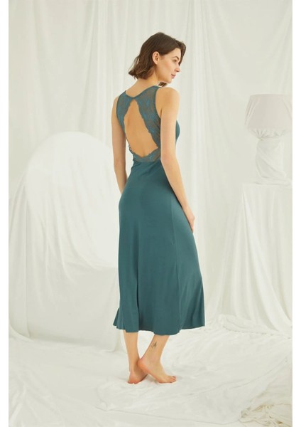 Kadın Yeşil Göğüs ve Sırt Dekoteli Brode Dantelli Yırtmaçlı Gecelik 19300 modelleri