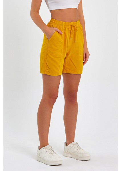 Kadın Sarı Rahat Kesim Keten Şort modelleri