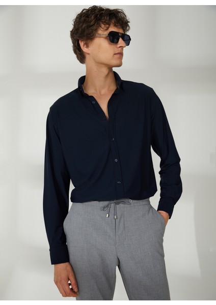 Slim Fit Düğmeli Yaka Lacivert Erkek Gömlek A266CARLST98-