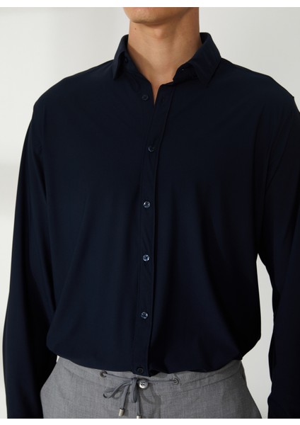 Slim Fit Düğmeli Yaka Lacivert Erkek Gömlek A266CARLST98-