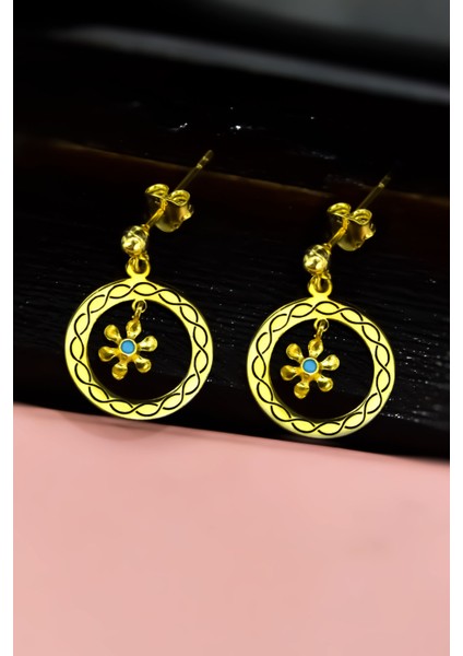925 Ayar Gümüş Gold Kaplama Zincir Desenli Çember, Mini Papatya Sallantılı Küpe