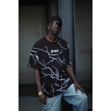 Akçaylar Oversize Pamuklu Bisiklet Yaka Şimşek Baskı Detaylı Erkek Yazlık T-Shirt