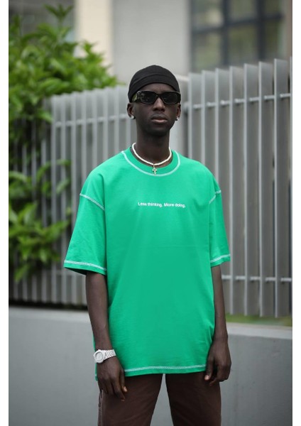 Oversize Bisiklet Yaka Baskılı ve Zikzak Dikiş Detaylı Erkek Yazlık T-Shirt