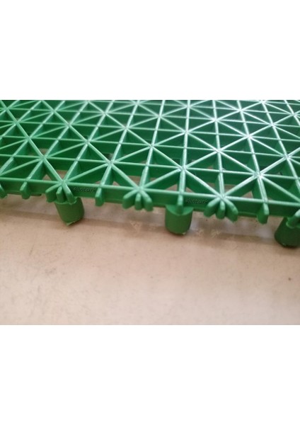 8 Adet 25 x 25 cm Islak Zemin Yükseltilmiş Yer Karosu Toplam 100 x 50 cm Kolay Eklenir Izgaralı Zemin Matı