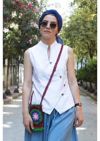 Hakim Yaka Çapraz Düğmeli Kolsuz Bluz