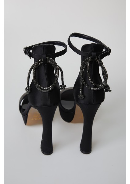 Kadın Taş Detaylı Tek Bant Abiye Ayakkabı indirimleri